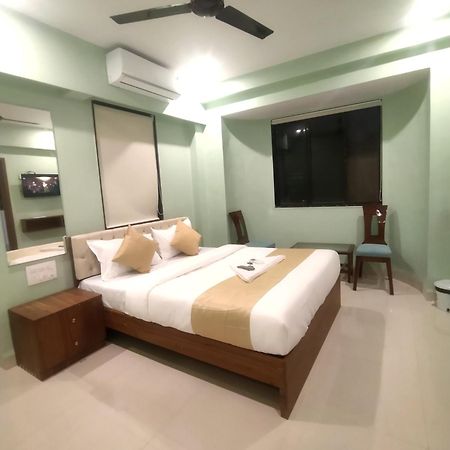 Everest Stays Rooms And Dormitory Mumbai Exterior photo