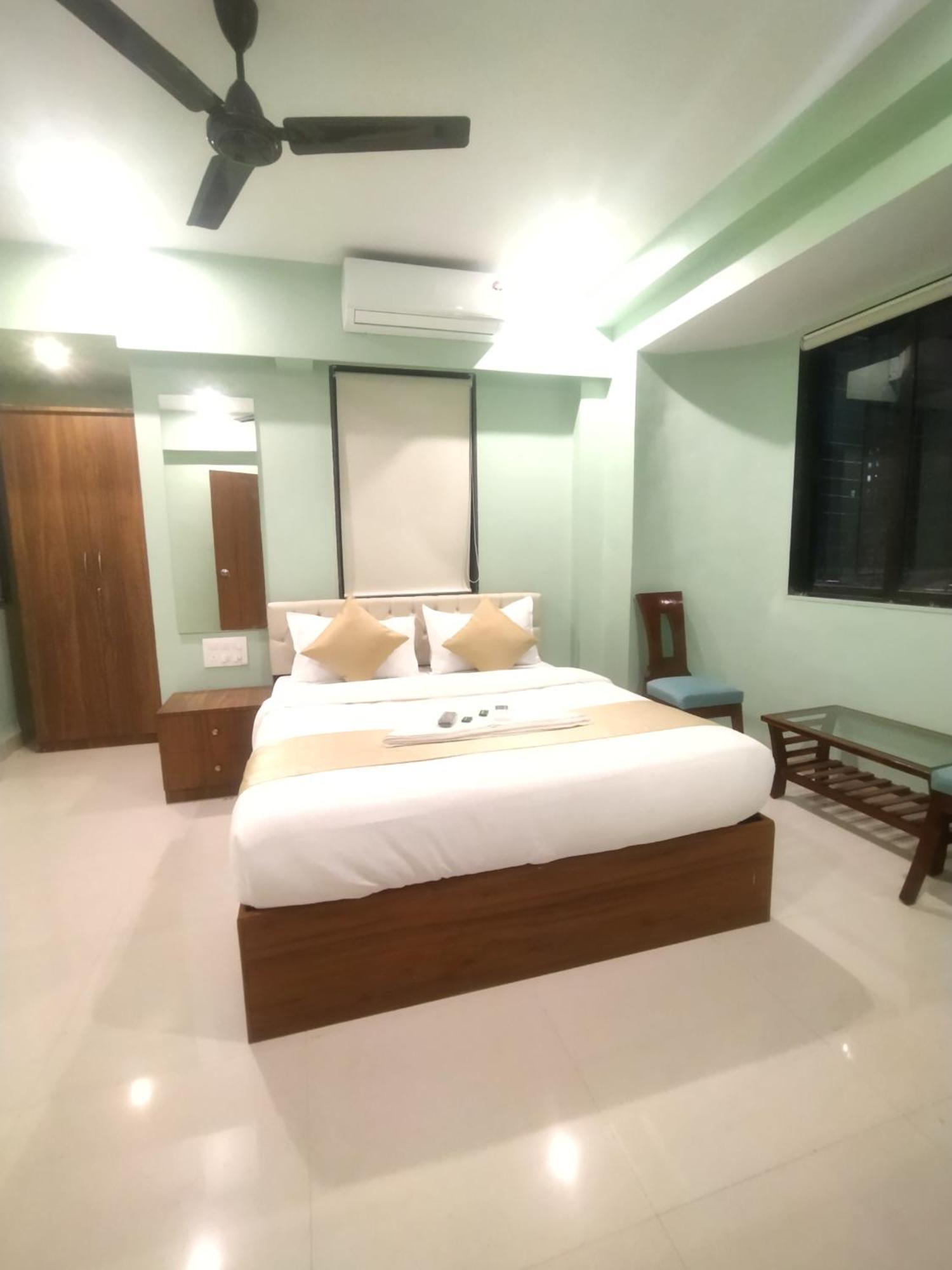 Everest Stays Rooms And Dormitory Mumbai Exterior photo