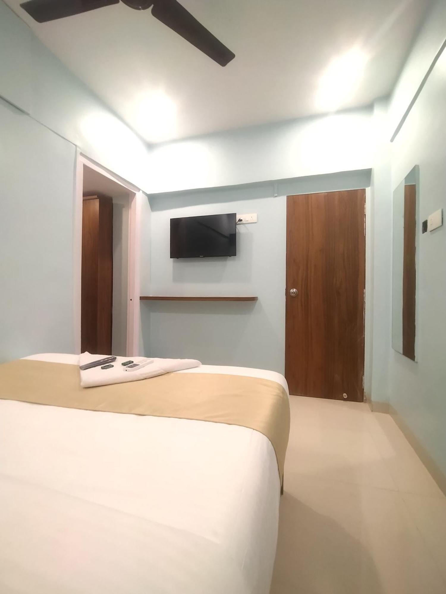 Everest Stays Rooms And Dormitory Mumbai Exterior photo